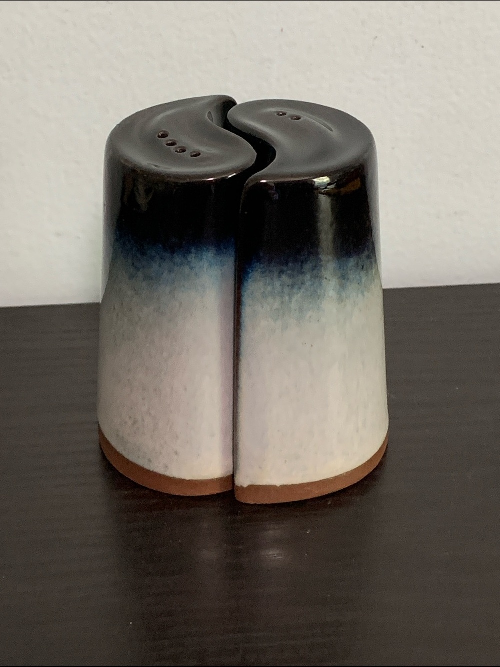Peter Pots Blue Nesting Salt and Pepper Shaker Set
